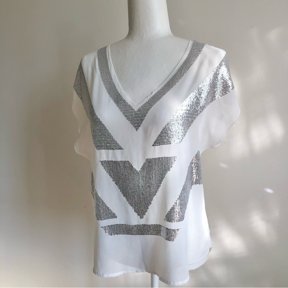 Dynamite Silvery White Sheer Short Sleeve Rave Vacation Top, Small